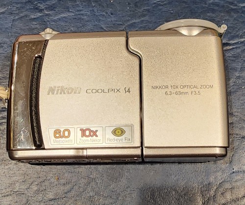 Nikon coolpix 0 - coolpix, s4
